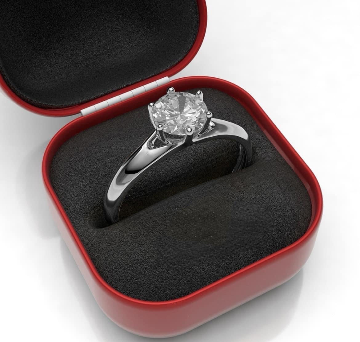 Anillo de Compromiso Mariann