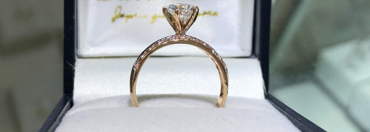 Anillo Alyssa