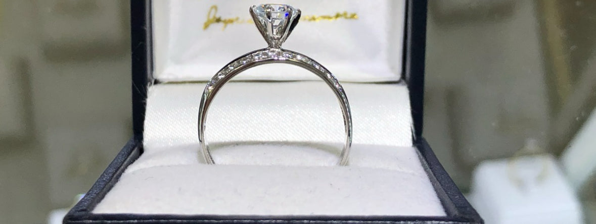 Anillo Alyssa