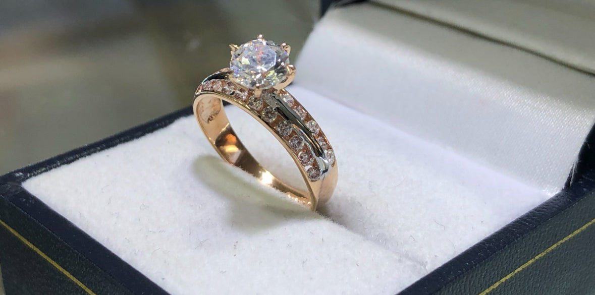 Anillo Alyssa