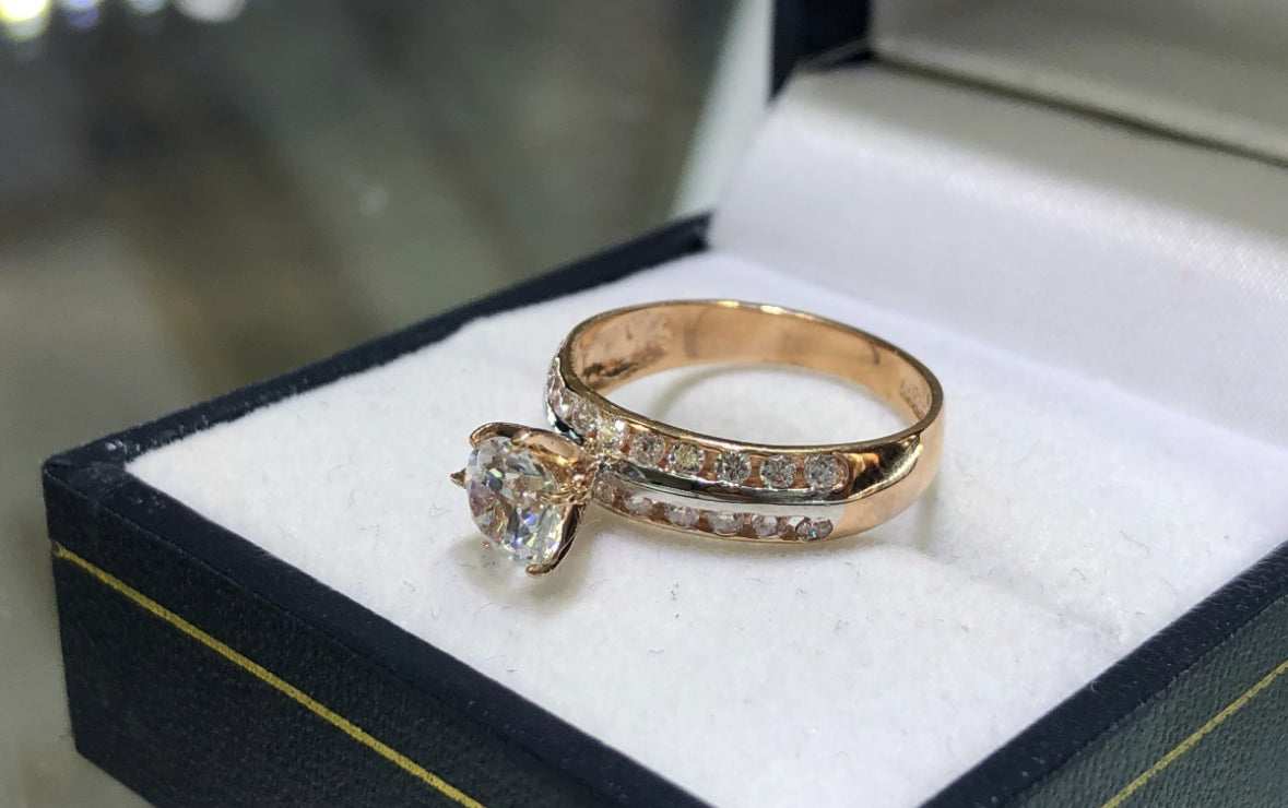 Anillo Alyssa