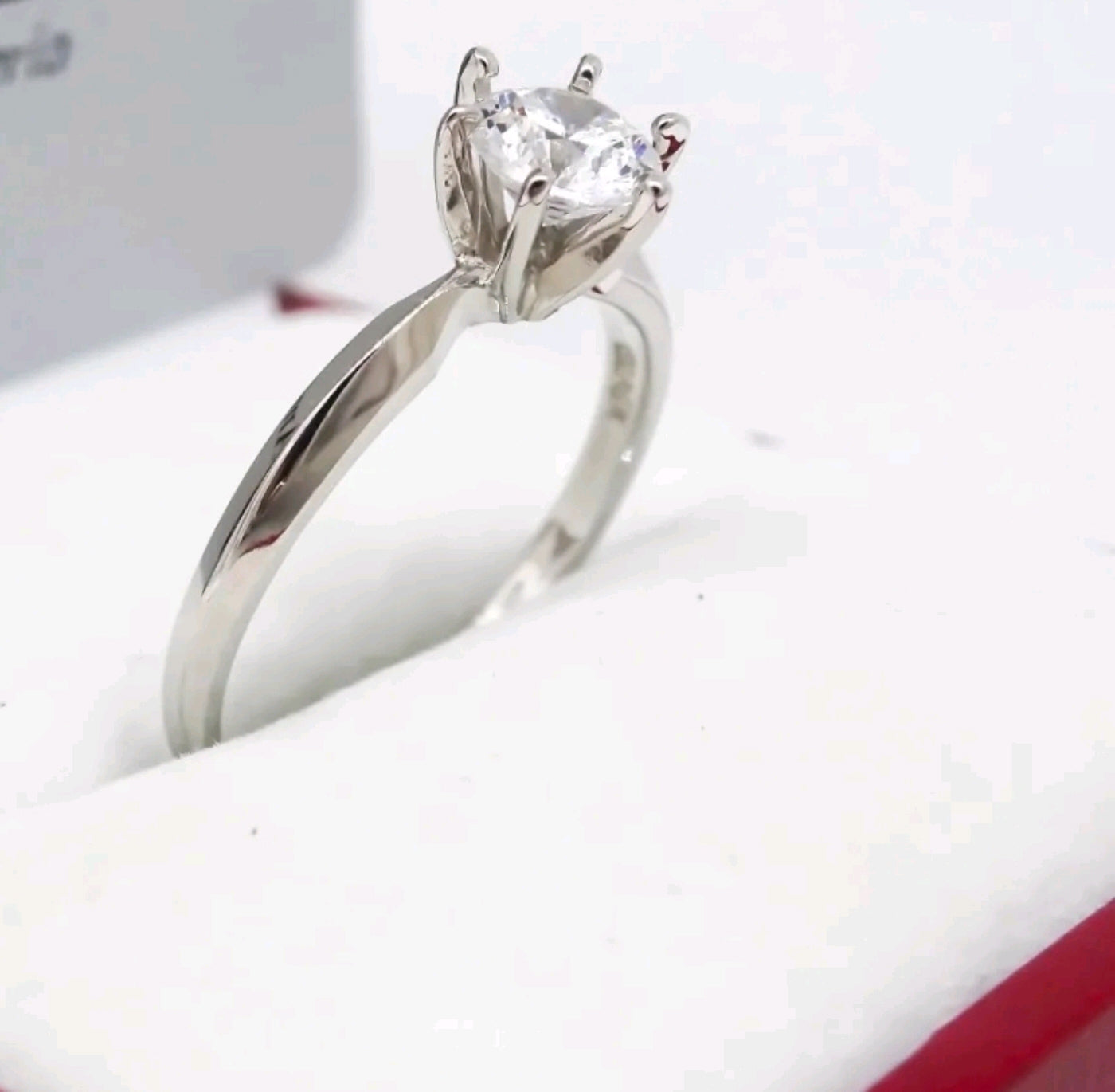 Anillo de Compromiso Liso Tradicional