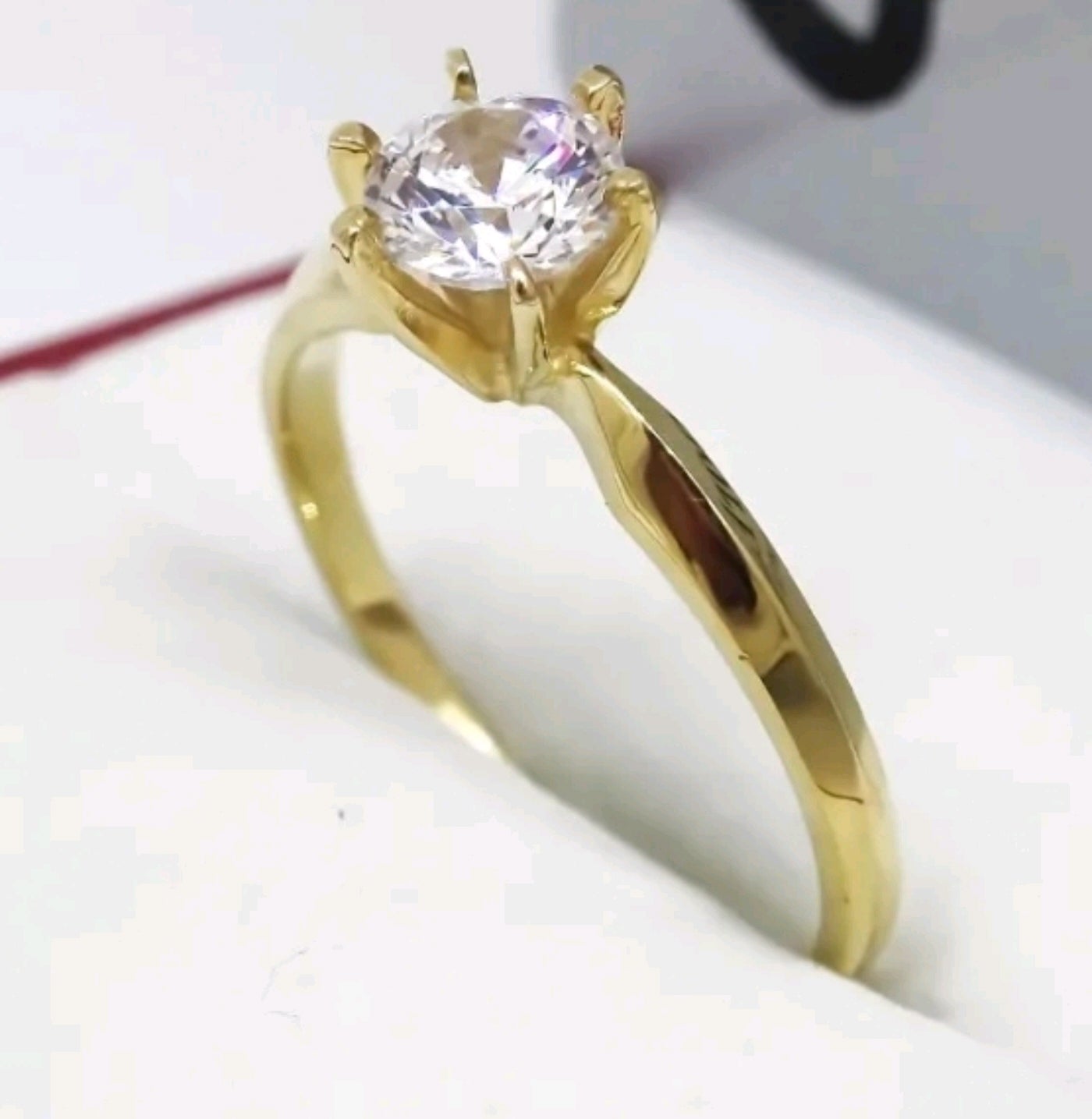 Anillo de Compromiso Liso Tradicional
