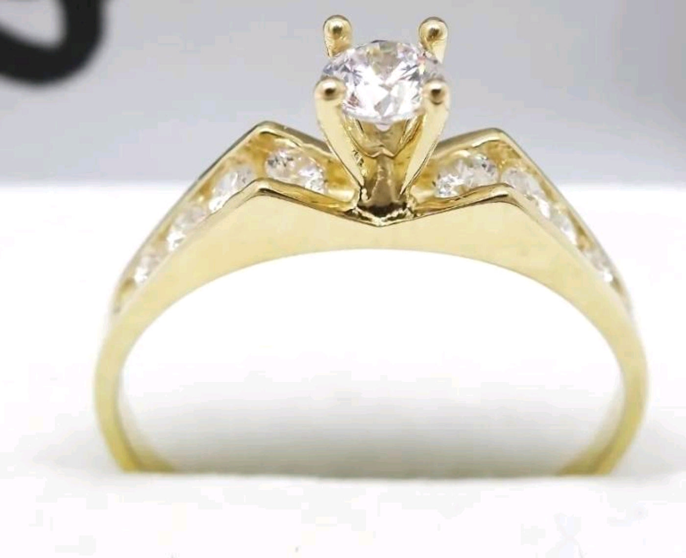 Anillo de Compromiso Gabrielle
