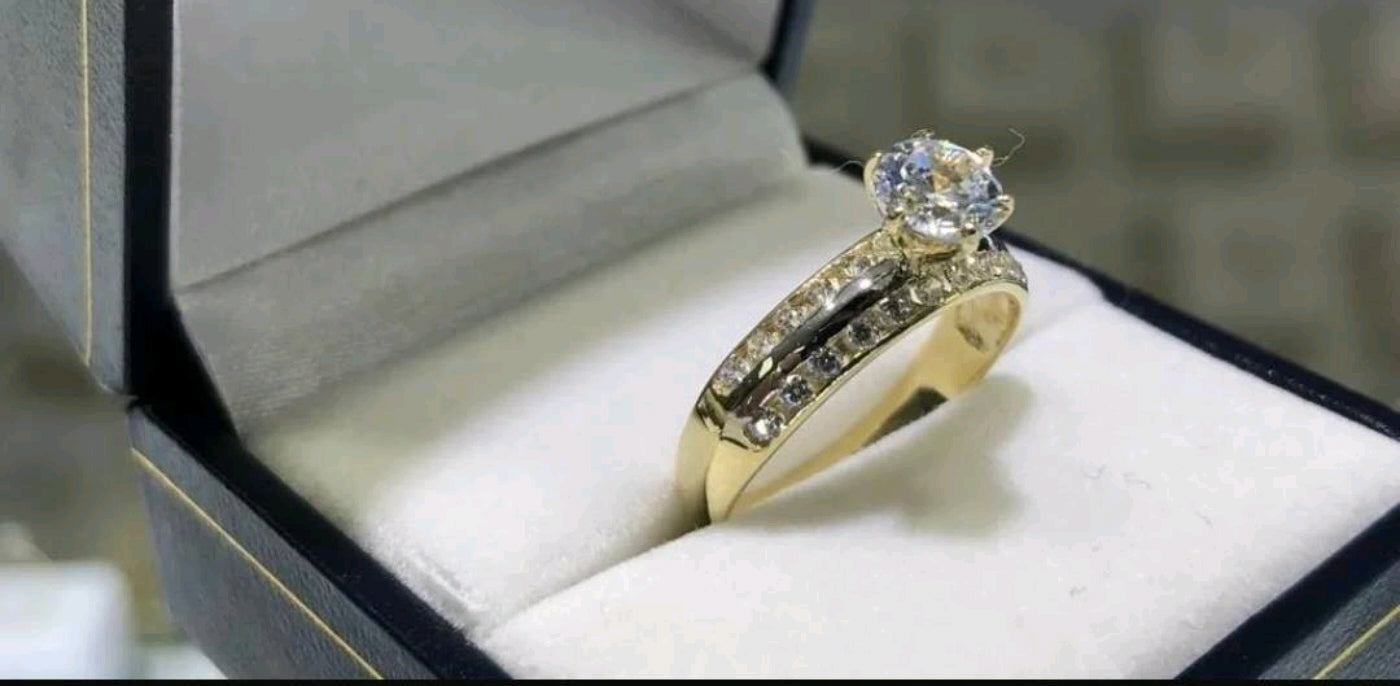Anillo Alyssa