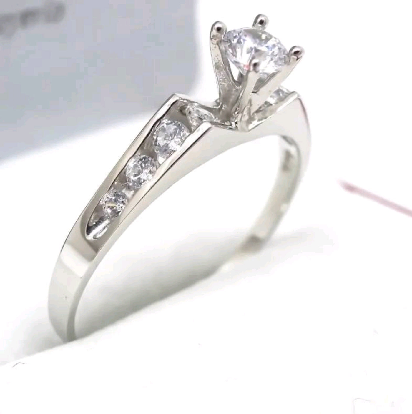 Anillo de Compromiso Gabrielle