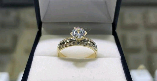 Anillo Alyssa